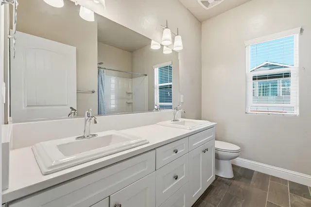 $549,000 | 2715 Las Rosas Avenue, Clovis, CA 93619