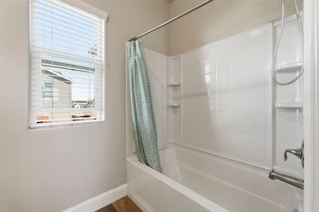 $549,000 | 2715 Las Rosas Avenue, Clovis, CA 93619