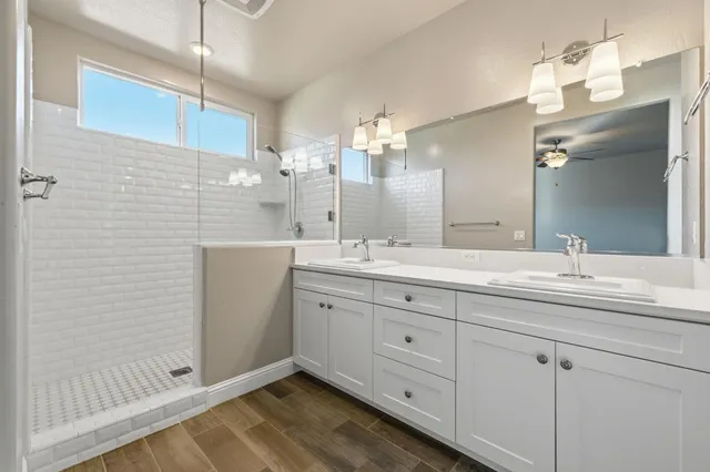 $549,000 | 2715 Las Rosas Avenue, Clovis, CA 93619