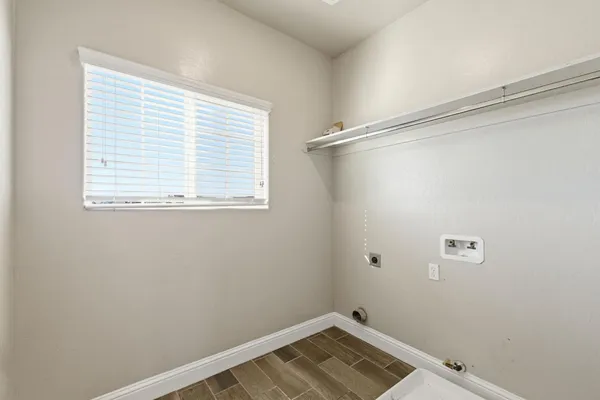 $534,000 | 2715 Las Rosas Avenue, Clovis, CA 93619