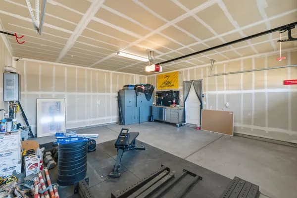 $534,000 | 2715 Las Rosas Avenue, Clovis, CA 93619