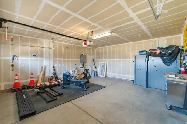 $549,000 | 2715 Las Rosas Avenue, Clovis, CA 93619