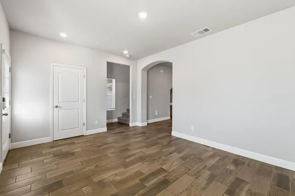 $534,000 | 2715 Las Rosas Avenue, Clovis, CA 93619