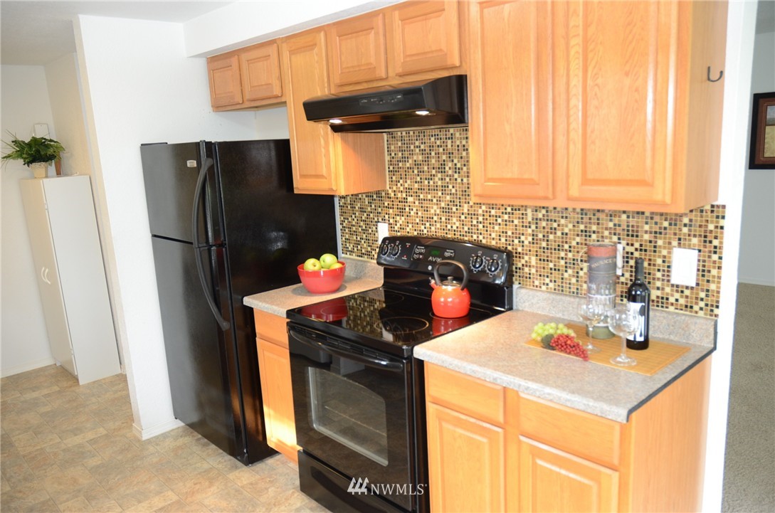 1110 Maple Street Everett, WA 98201 - Photo 6 of 15 Gallery Image 6