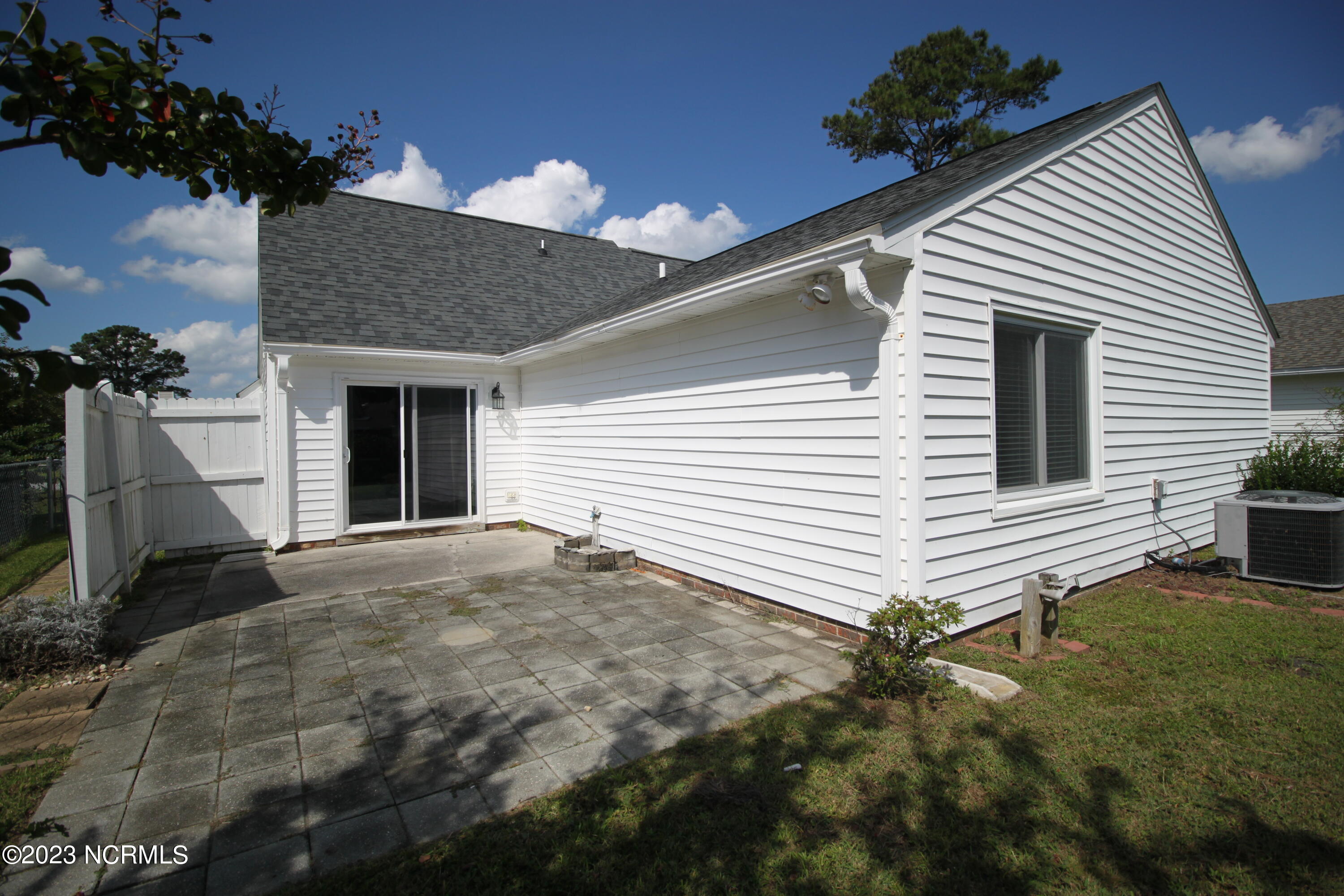 602 North Gate Road Morehead City, NC 28557 - Photo 22 of 23 IMG_3273
