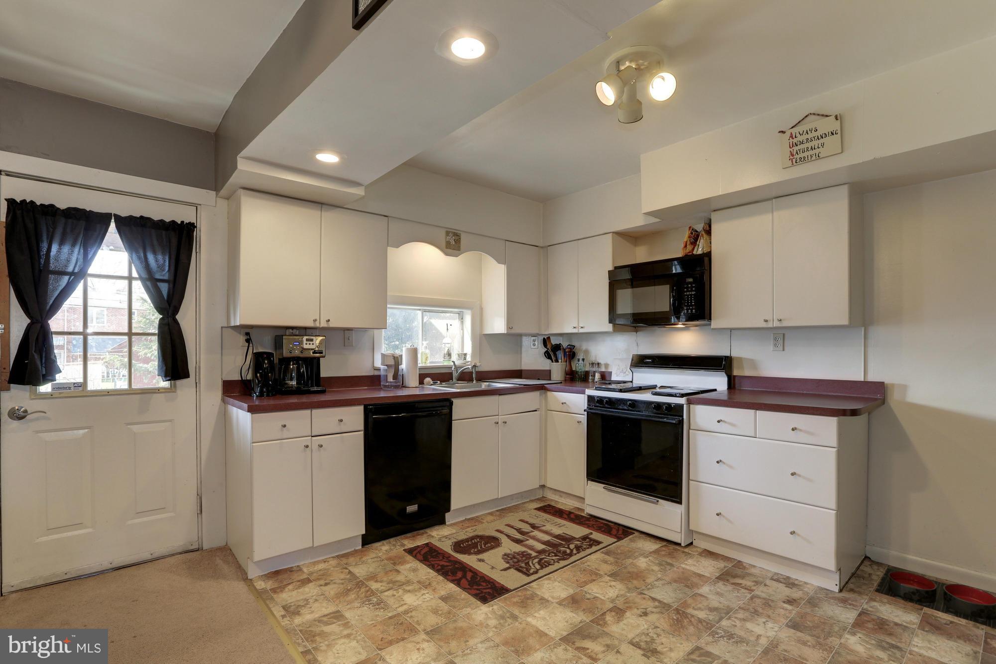 1682 Poles Road Baltimore, MD 21221 - Photo 13 of 30 Kitchen
