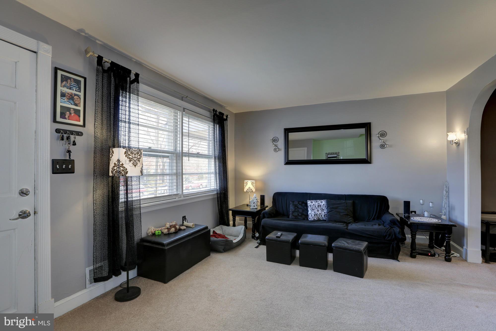 1682 Poles Road Baltimore, MD 21221 - Photo 6 of 30 Family Room