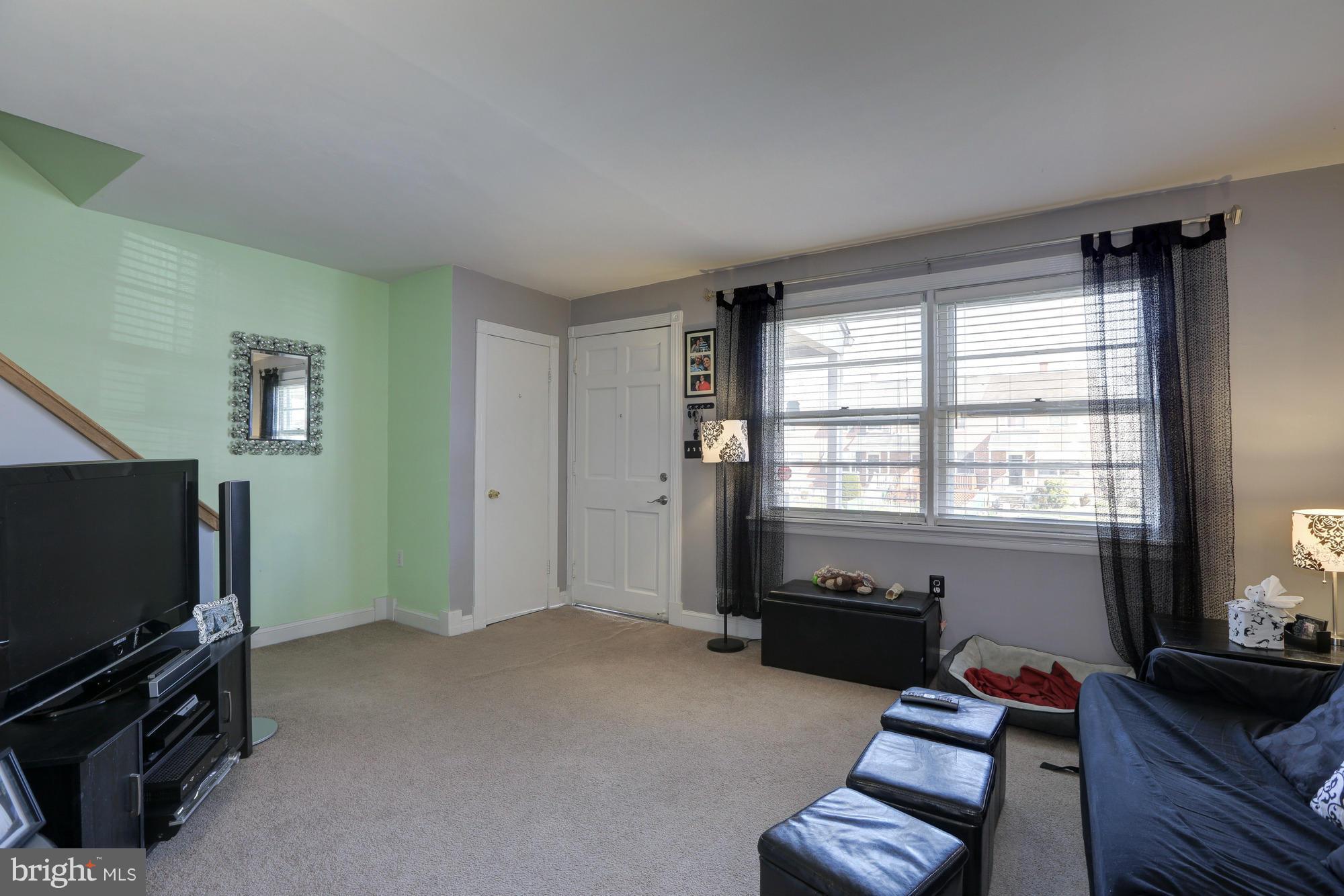 1682 Poles Road Baltimore, MD 21221 - Photo 7 of 30 Family Room