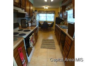 724 Rickard Road Springfield, IL 62704 - Photo 5 of 12