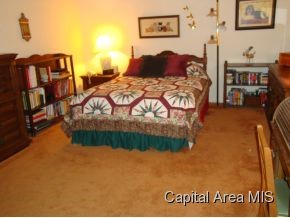 724 Rickard Road Springfield, IL 62704 - Photo 6 of 12