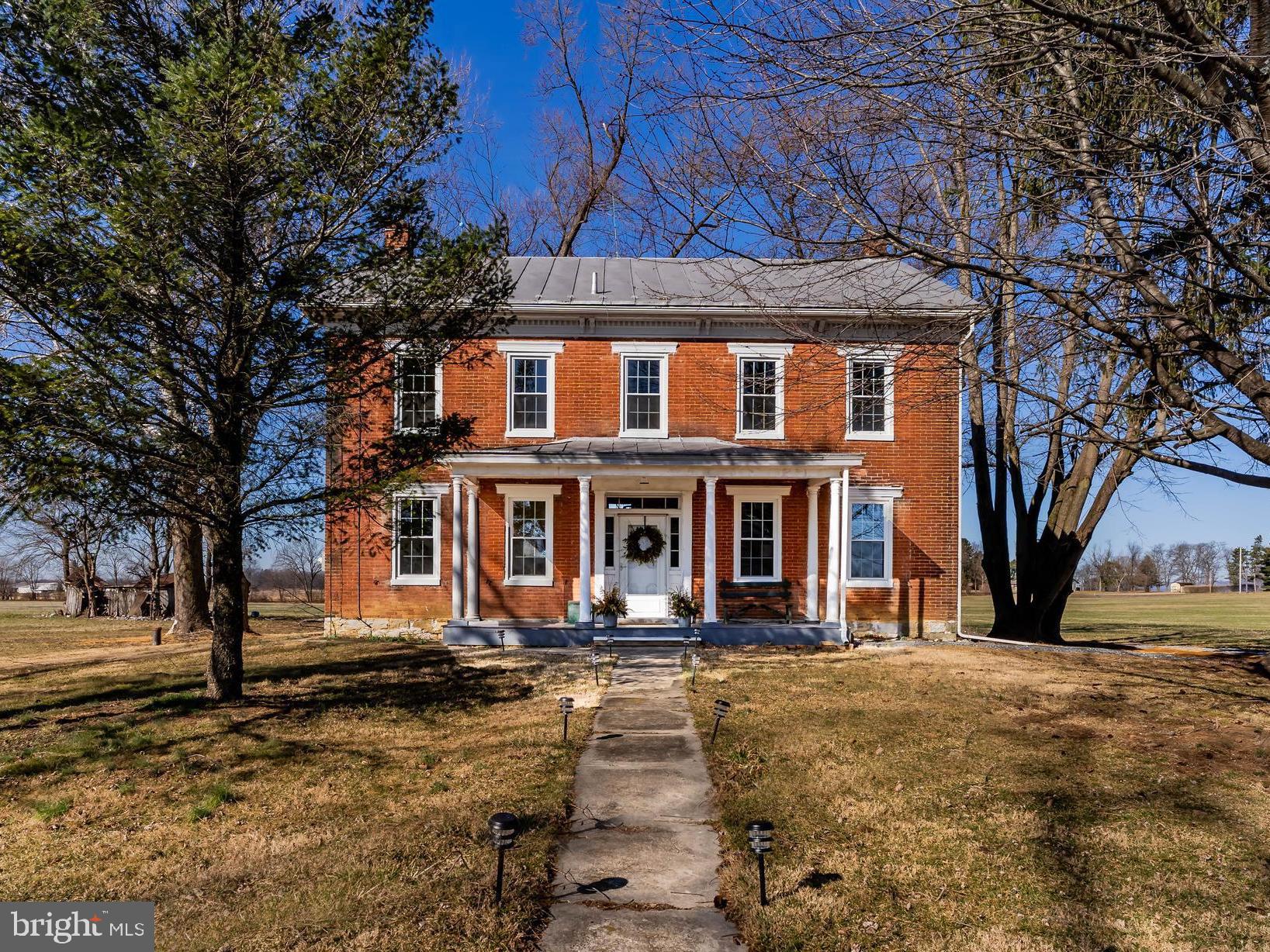 320 South Middlesex Road Carlisle, PA 17015 - Photo 1 of 66 a front view of a house with a yard