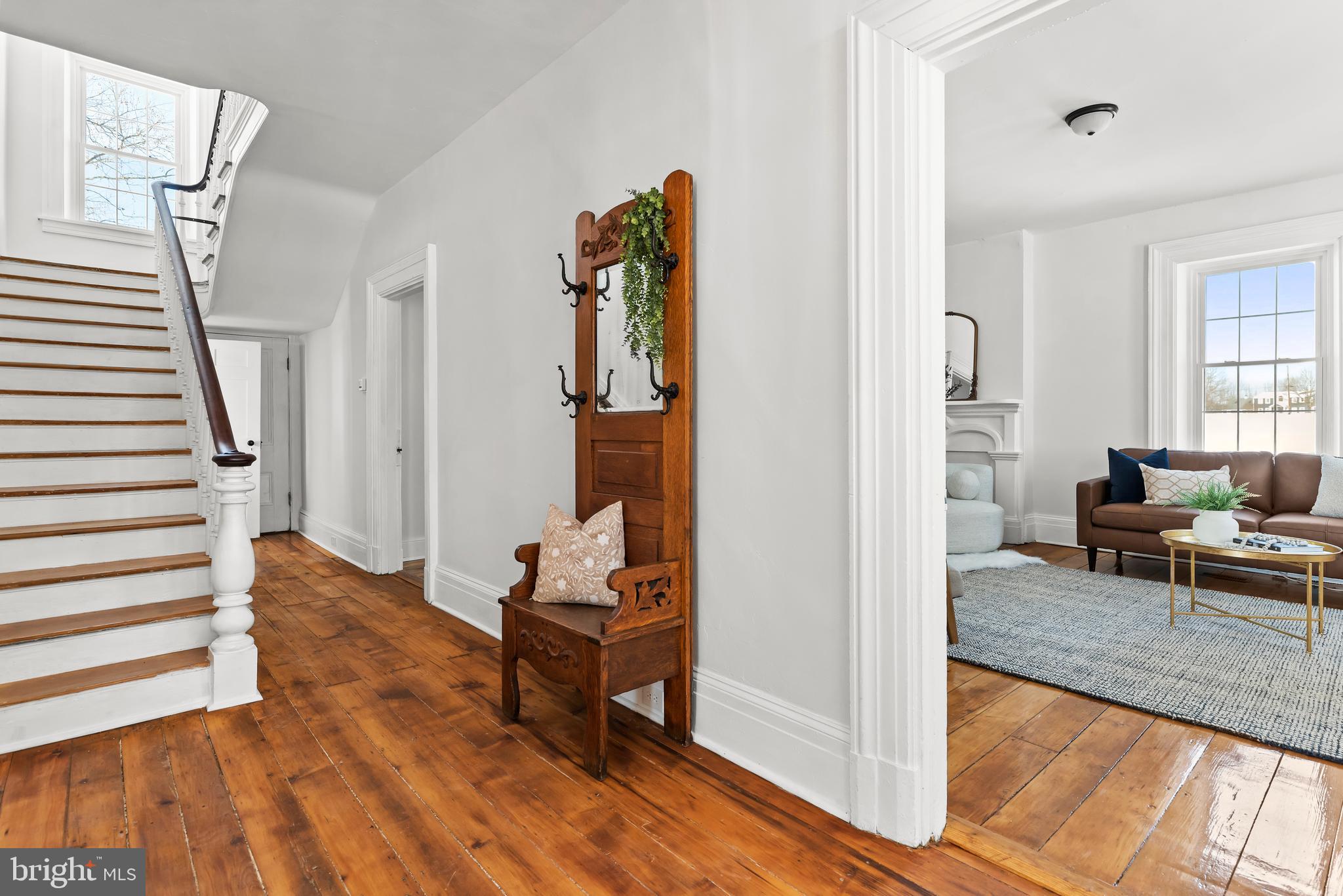 320 South Middlesex Road Carlisle, PA 17015 - Photo 20 of 66 a view of a livingroom with wooden floor and furniture