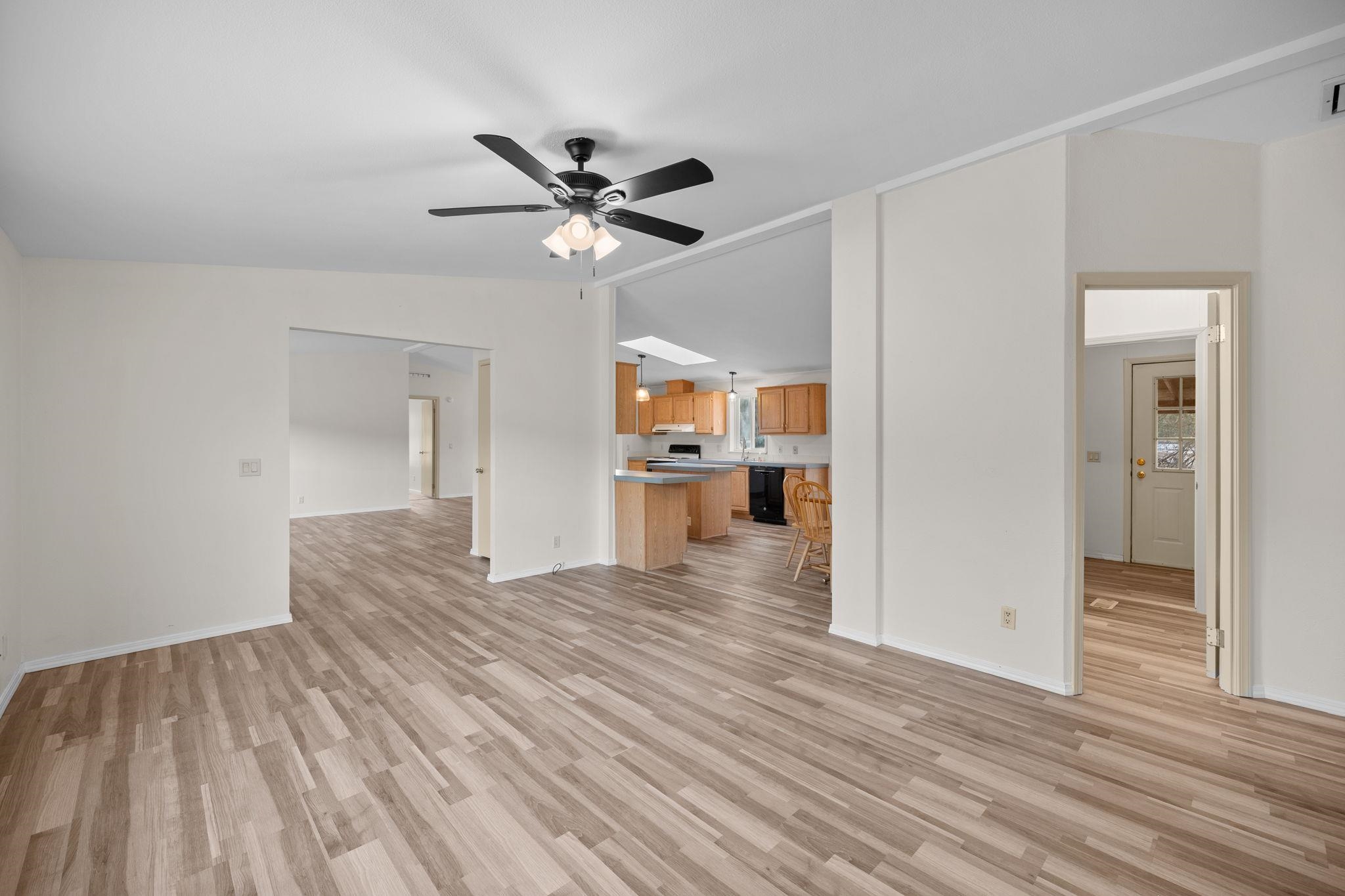 30907 North Hardesty Road Chattaroy, WA 99003 - Photo 23 of 38