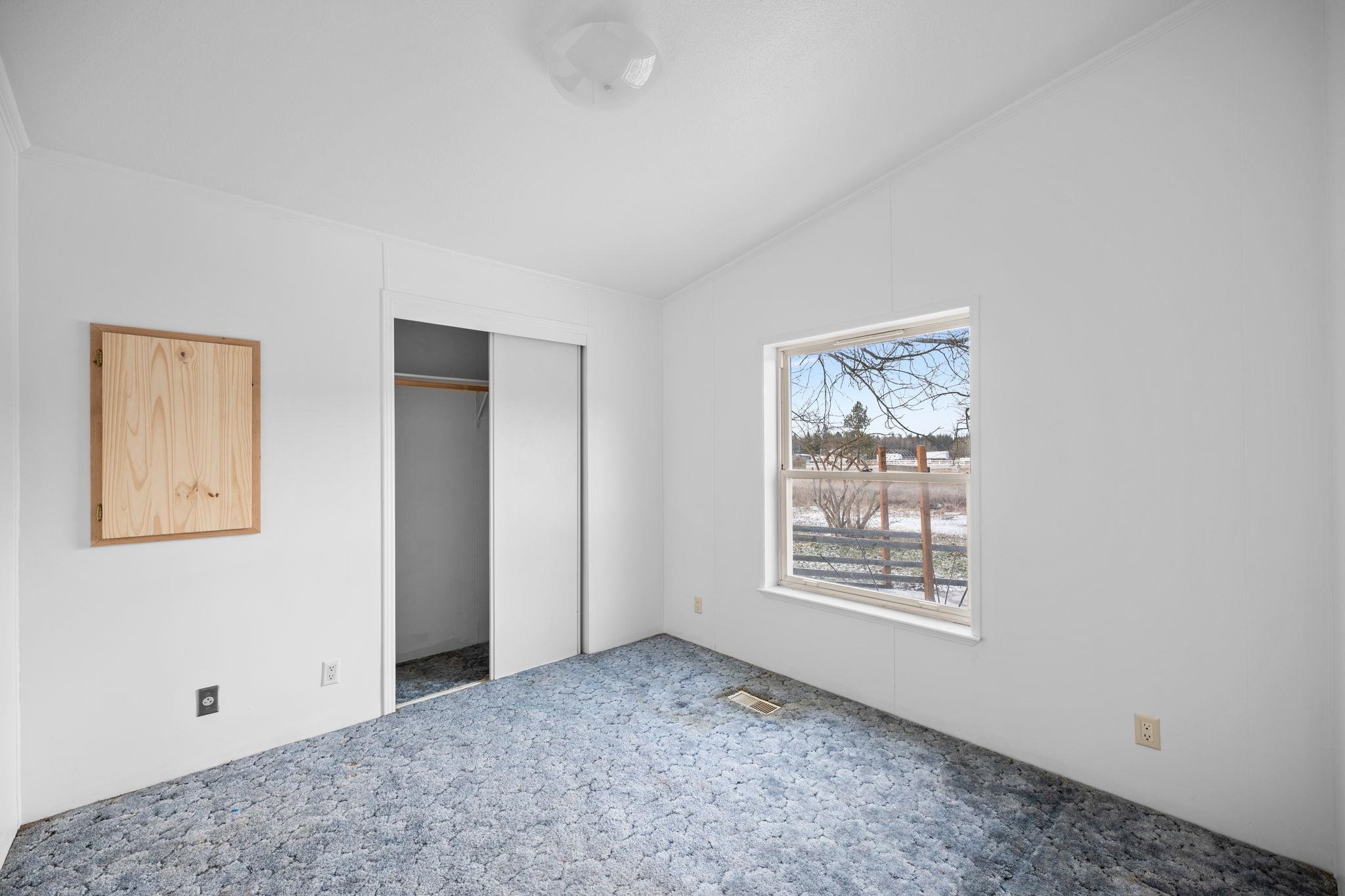 30907 North Hardesty Road Chattaroy, WA 99003 - Photo 29 of 38