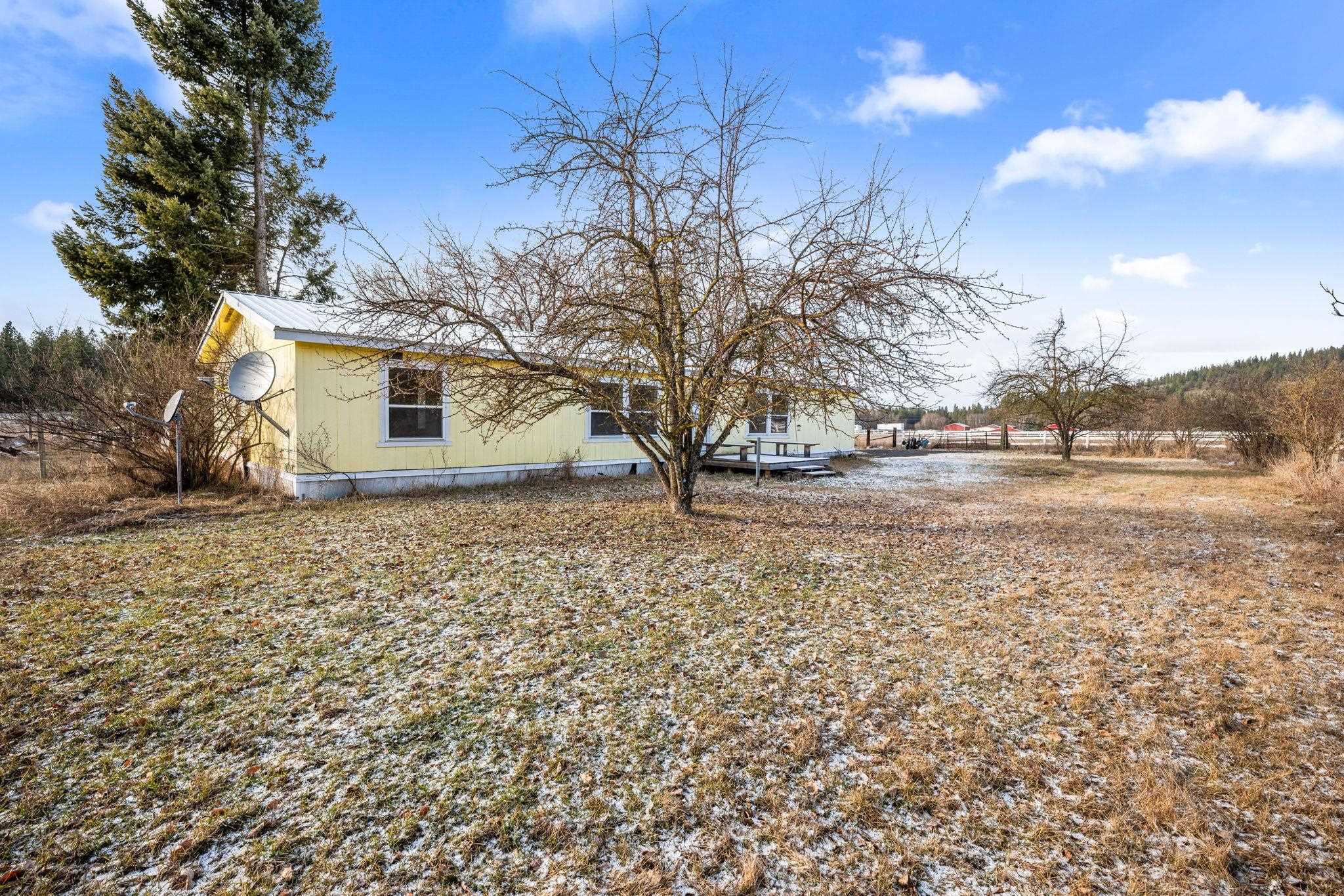 30907 North Hardesty Road Chattaroy, WA 99003 - Photo 3 of 38