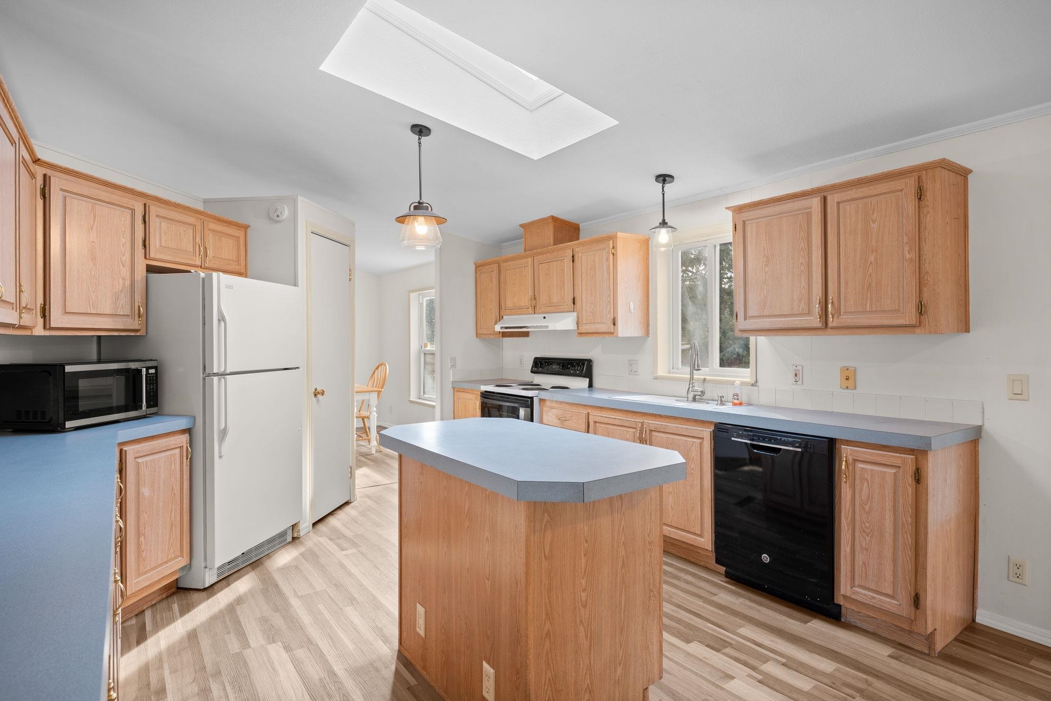 30907 North Hardesty Road Chattaroy, WA 99003 - Photo 10 of 38