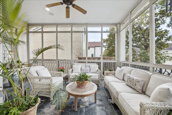 $1,465,000 | 2211 Dunraven Lane, Houston, TX 77019