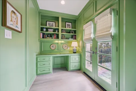 $1,465,000 | 2211 Dunraven Lane, Houston, TX 77019