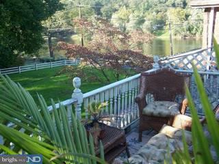 1620 River Road, Unit B Upper Black Eddy, PA 18972 - Photo 3 of 8 Deck