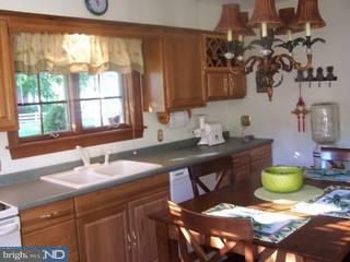 1620 River Road, Unit B Upper Black Eddy, PA 18972 - Photo 6 of 8 Kitchen