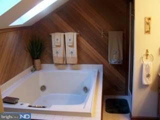 1620 River Road, Unit B Upper Black Eddy, PA 18972 - Photo 8 of 8 Bathroom