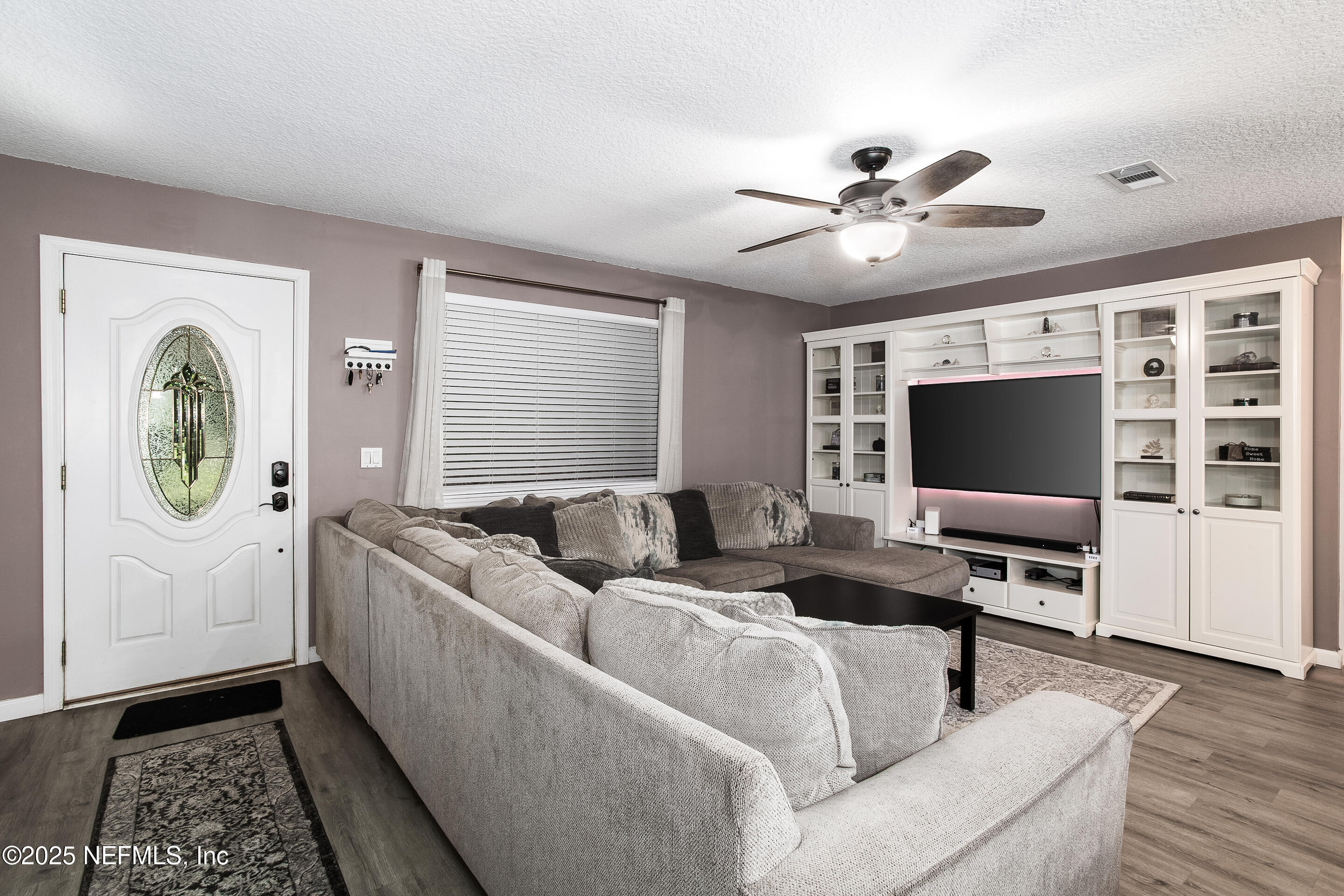 7086 Woodlawn Road Macclenny, FL 32063 - Photo 3 of 22 Living