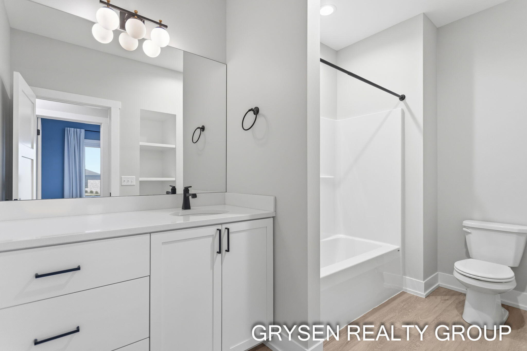 12643 Ridgedale Drive Allendale, MI 49401 - Photo 28 of 35 Bathroom