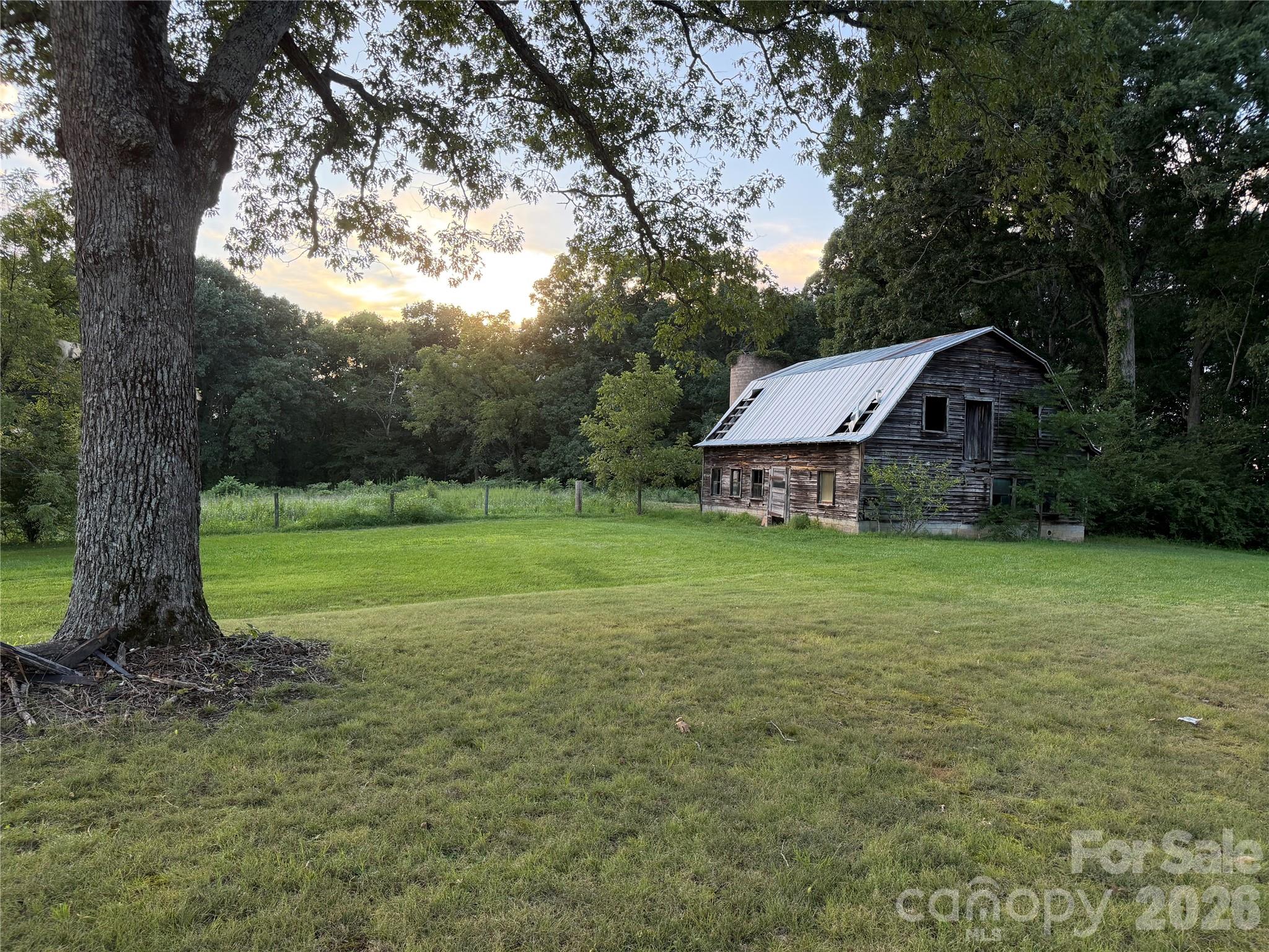 3411 Yount Road Newton, NC 28658 - Photo 4 of 48 Gallery Image 4