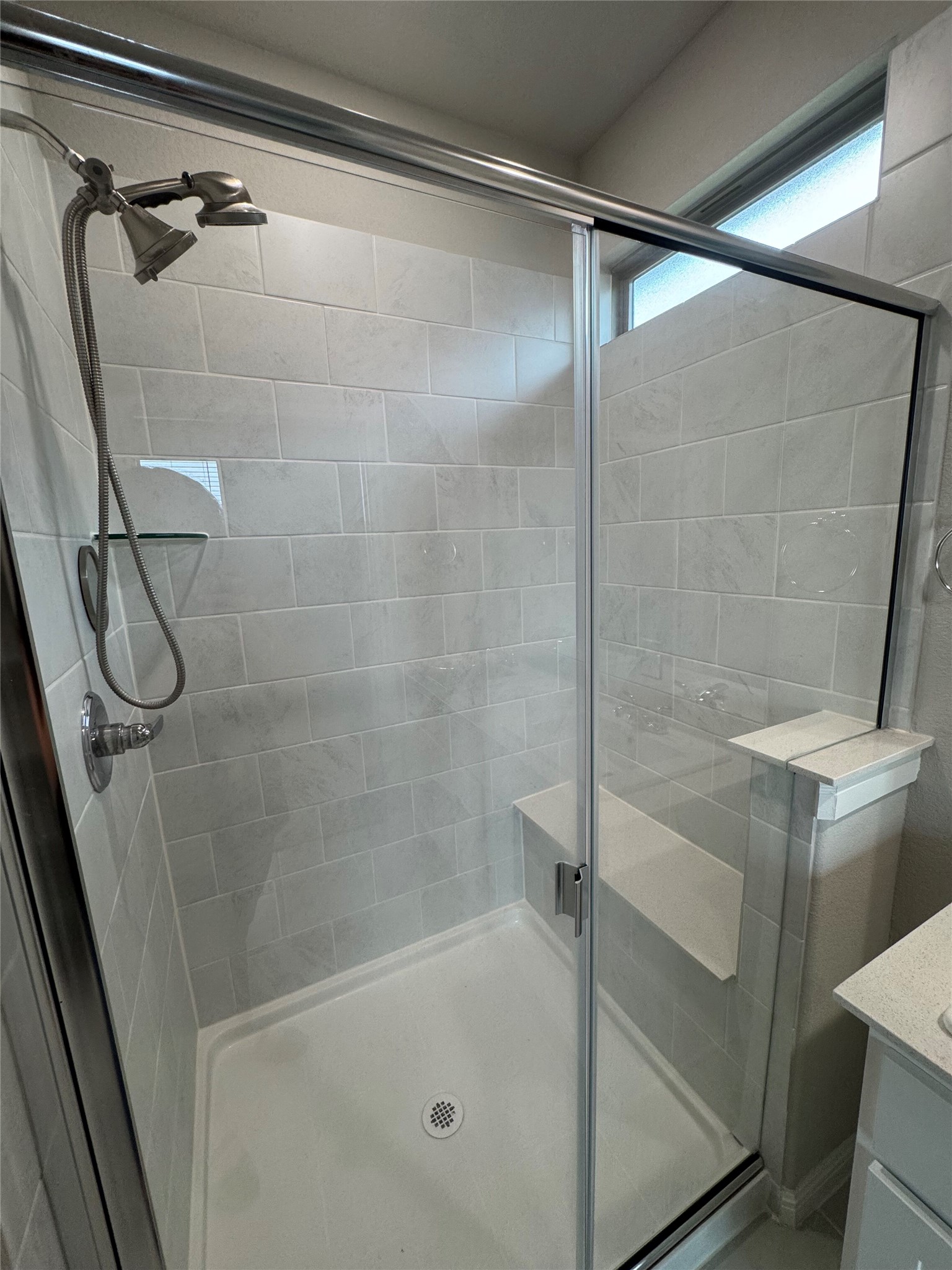 108 Bendecido Loop Elgin, TX 78621 - Photo 9 of 14 a bathroom with a bathtub