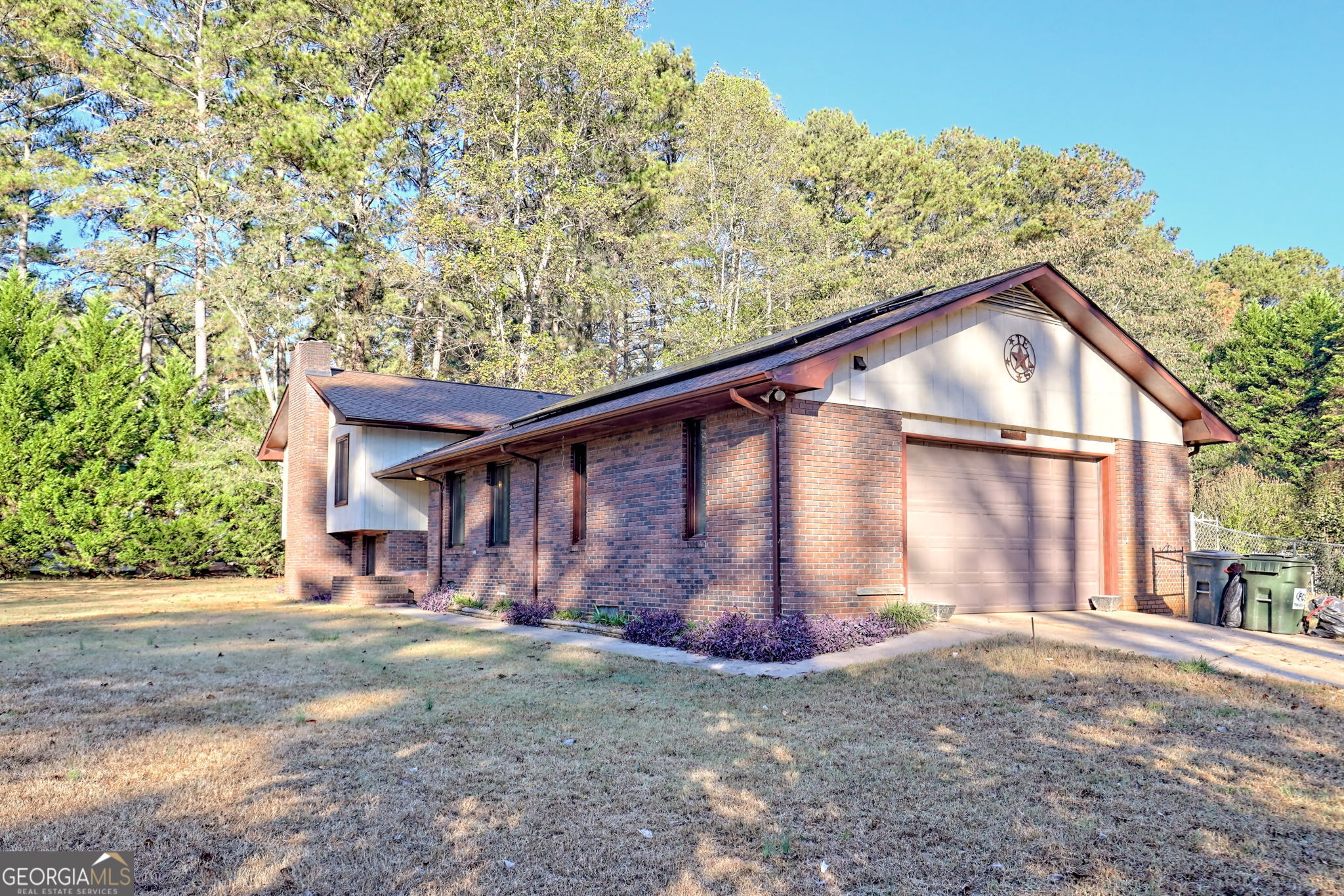 588 Estatohe Circle Toccoa, GA 30577 - Photo 2 of 71 a backyard of a house with lots of green space
