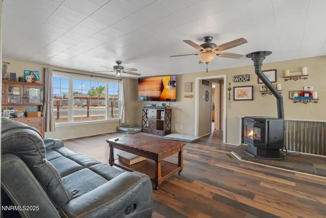 $404,900 | 270 Elm Street, Fernley, NV 89408