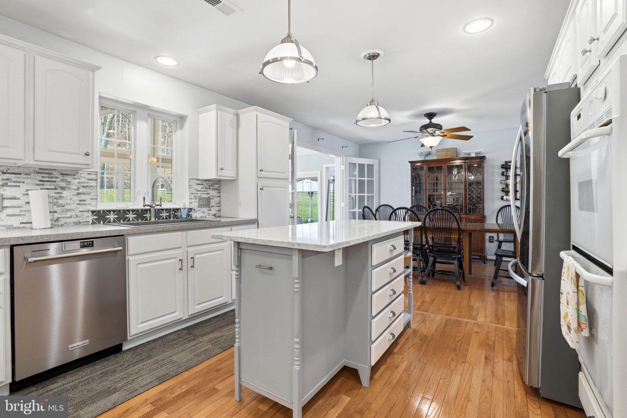 4315 Barndt Road Telford, PA 18969 - Photo 21 of 43 Bright and inviting modern kitchen.
