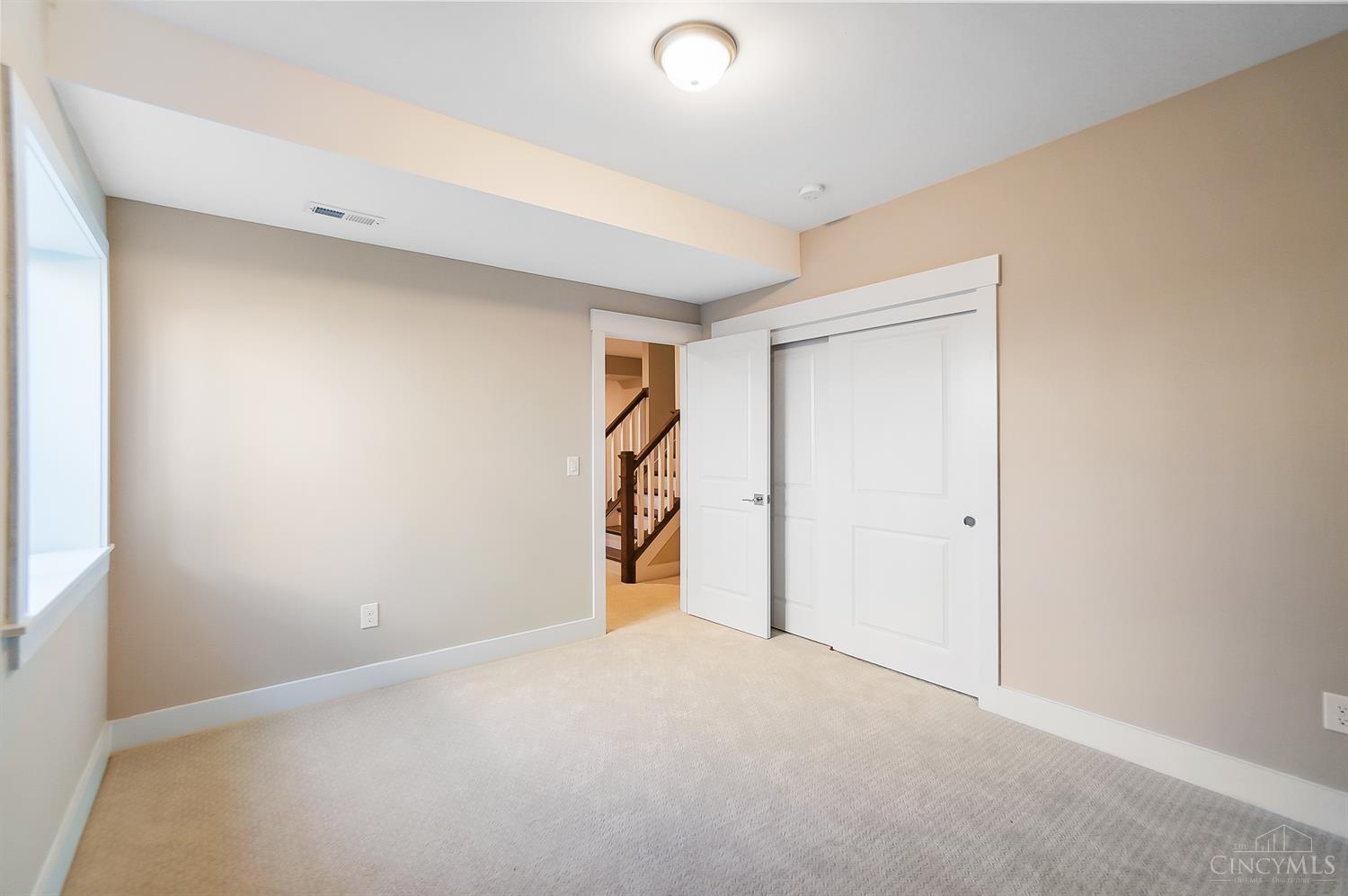 5440 Cooper Road Blue Ash, OH 45242 - Photo 44 of 54