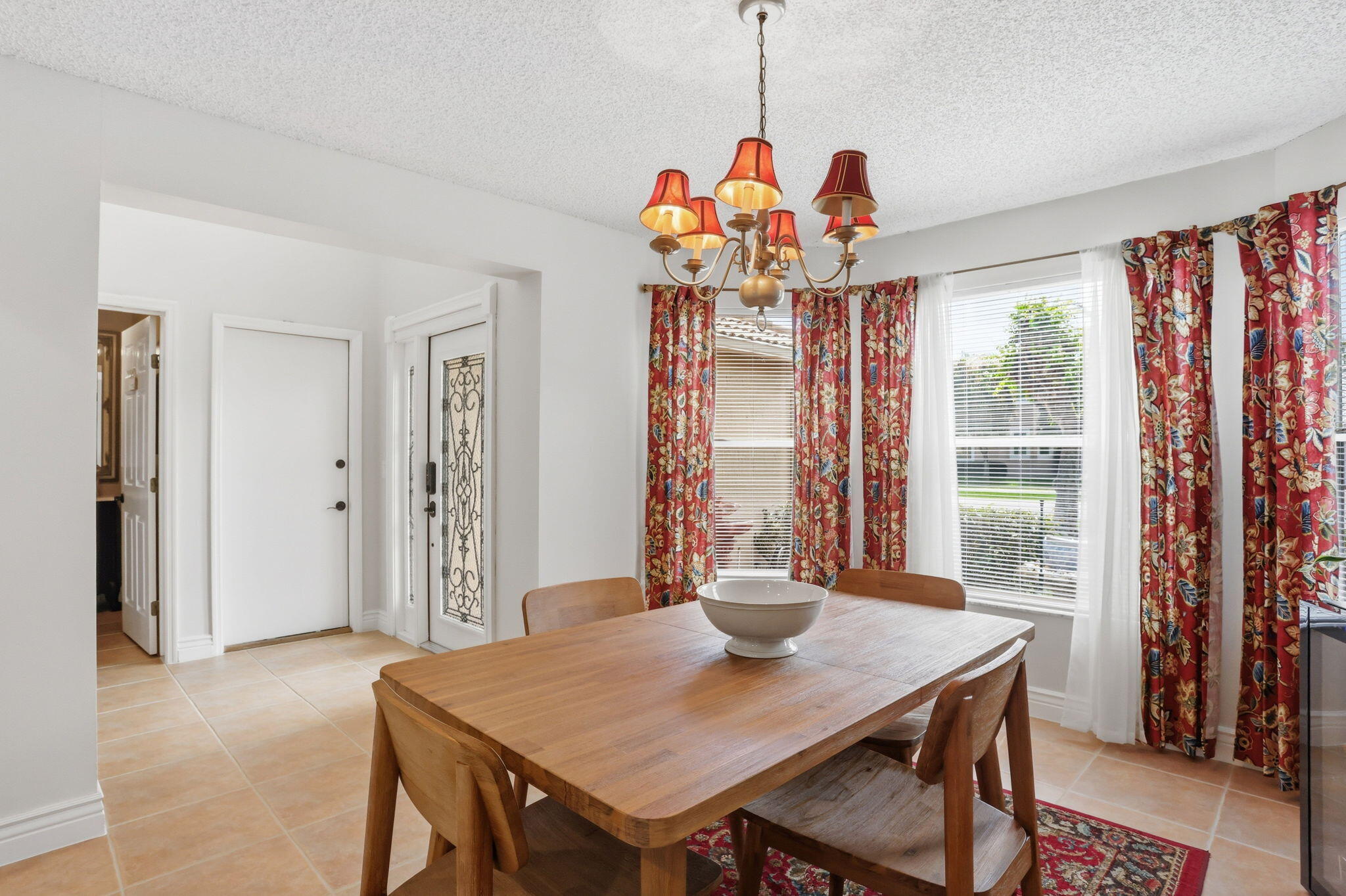 10509 Plainview Circle Boca Raton, FL 33498 - Photo 5 of 34 7-web-or-mls-0E2A6580
