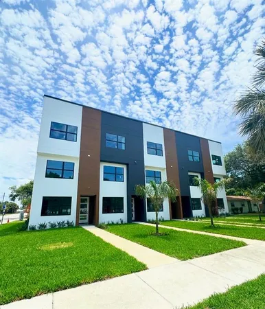 $4,950 | 375 13th Street North, Unit 4, St. Petersburg, FL 33705