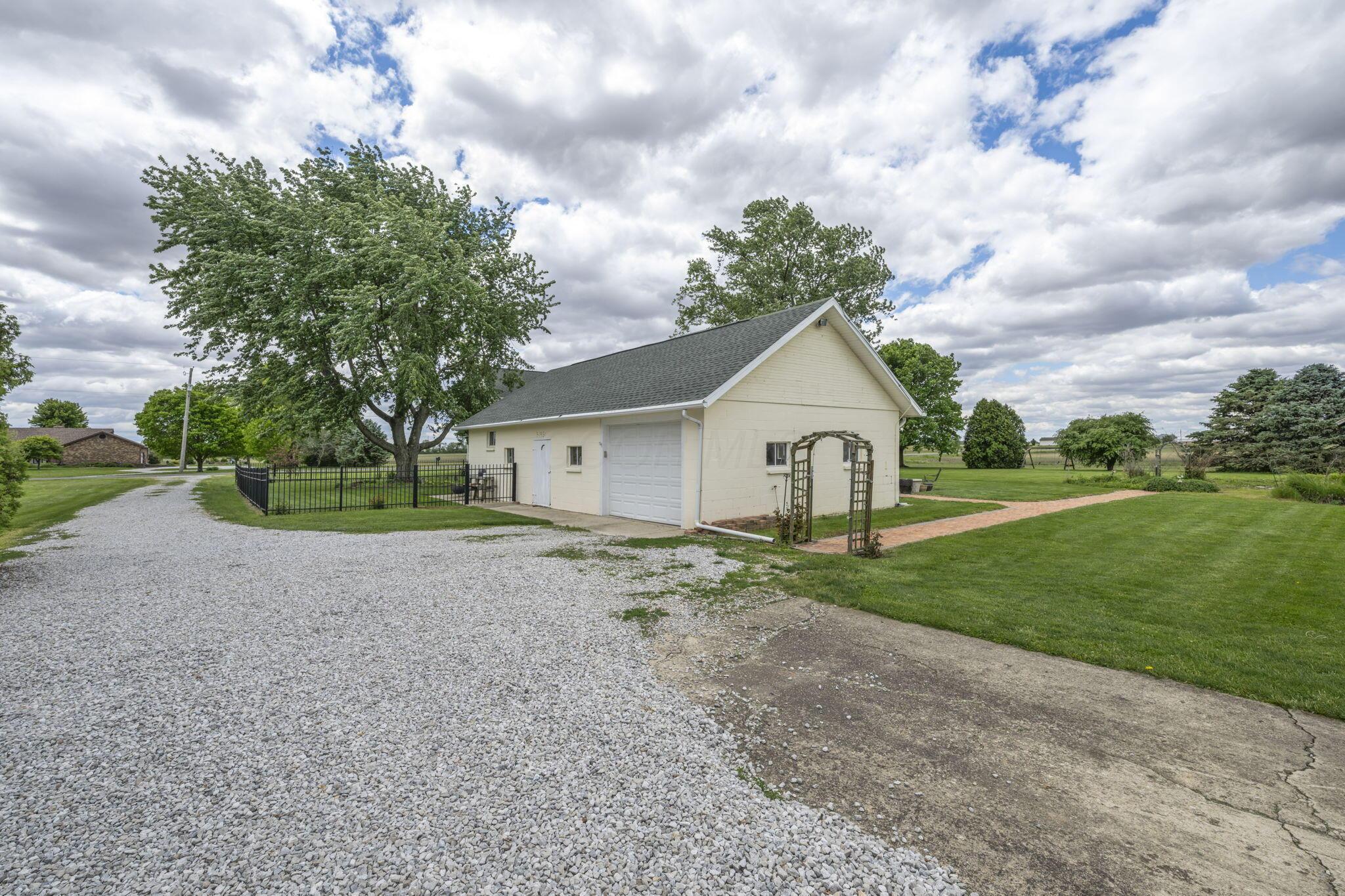 6090 Junk Road Mount Sterling, OH 43143 - Photo 66 of 79
