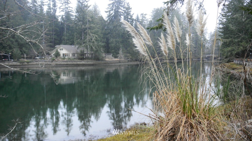 5540 East Grapeview Loop Road Allyn, WA 98524 - Photo 1 of 4 Gallery Image 1