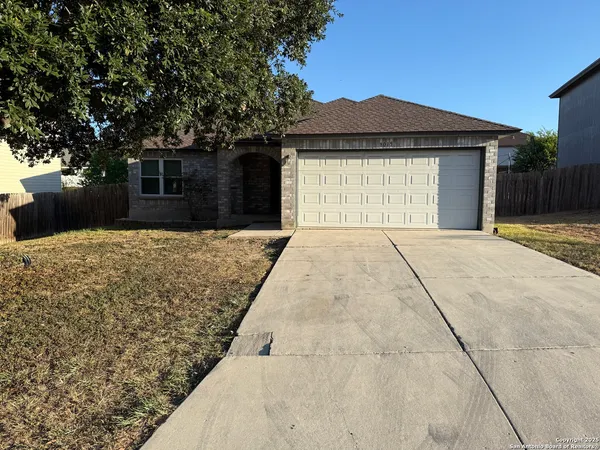 $227,999 | 8015 Chestnut Gate Lane, Converse, TX 78109
