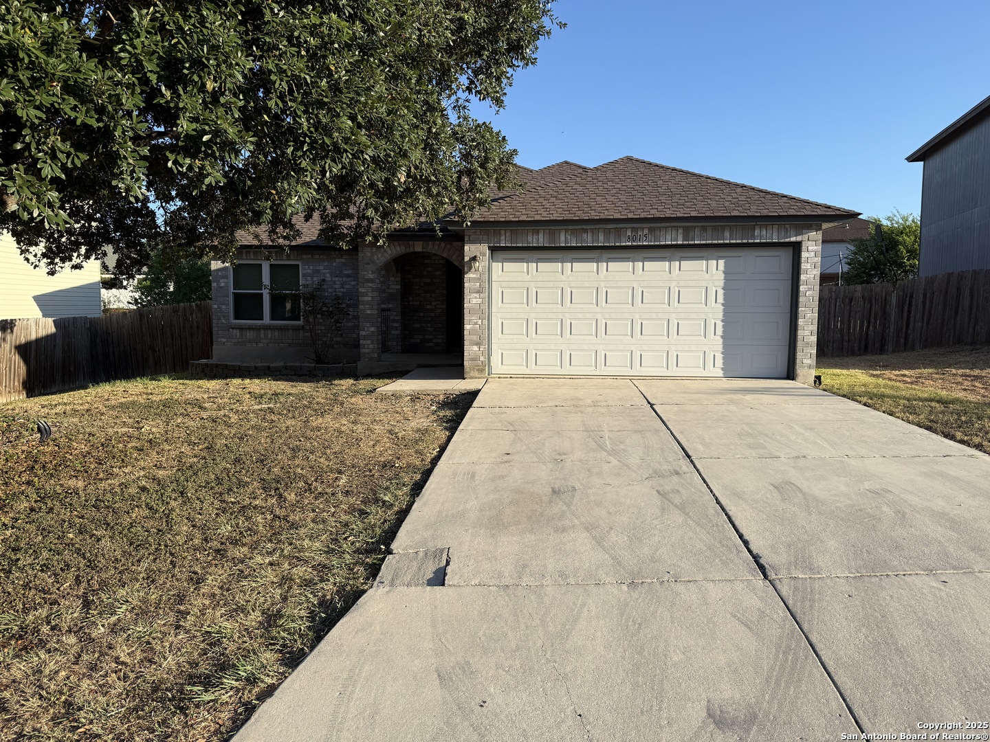 8015 Chestnut Gate Lane Converse, TX 78109 - Photo 1 of 21