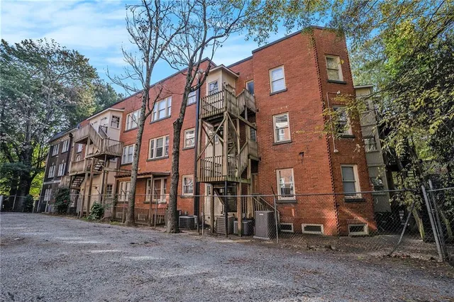 $260,000 | 272 14th Street Northeast, Unit 23, Atlanta, GA 30361