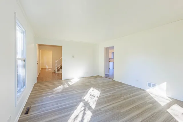 $645,000 | 1224 West Whytecliff Road, Palatine, IL 60067