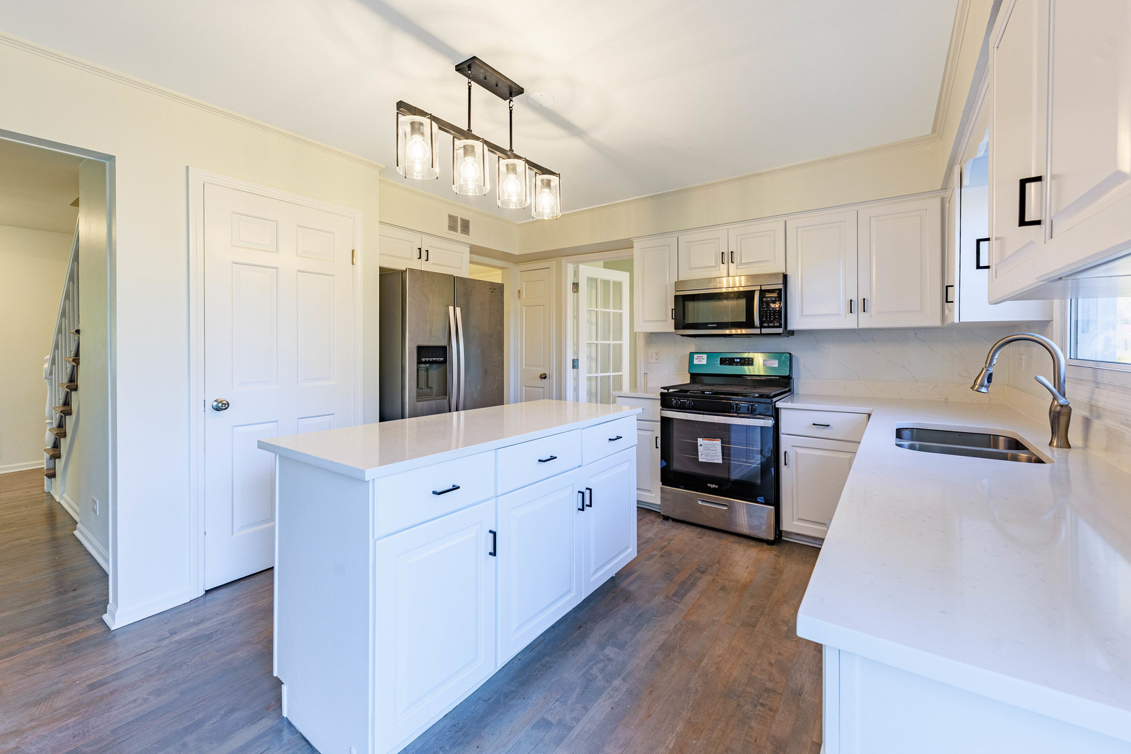 1224 West Whytecliff Road Palatine, IL 60067 - Photo 2 of 50