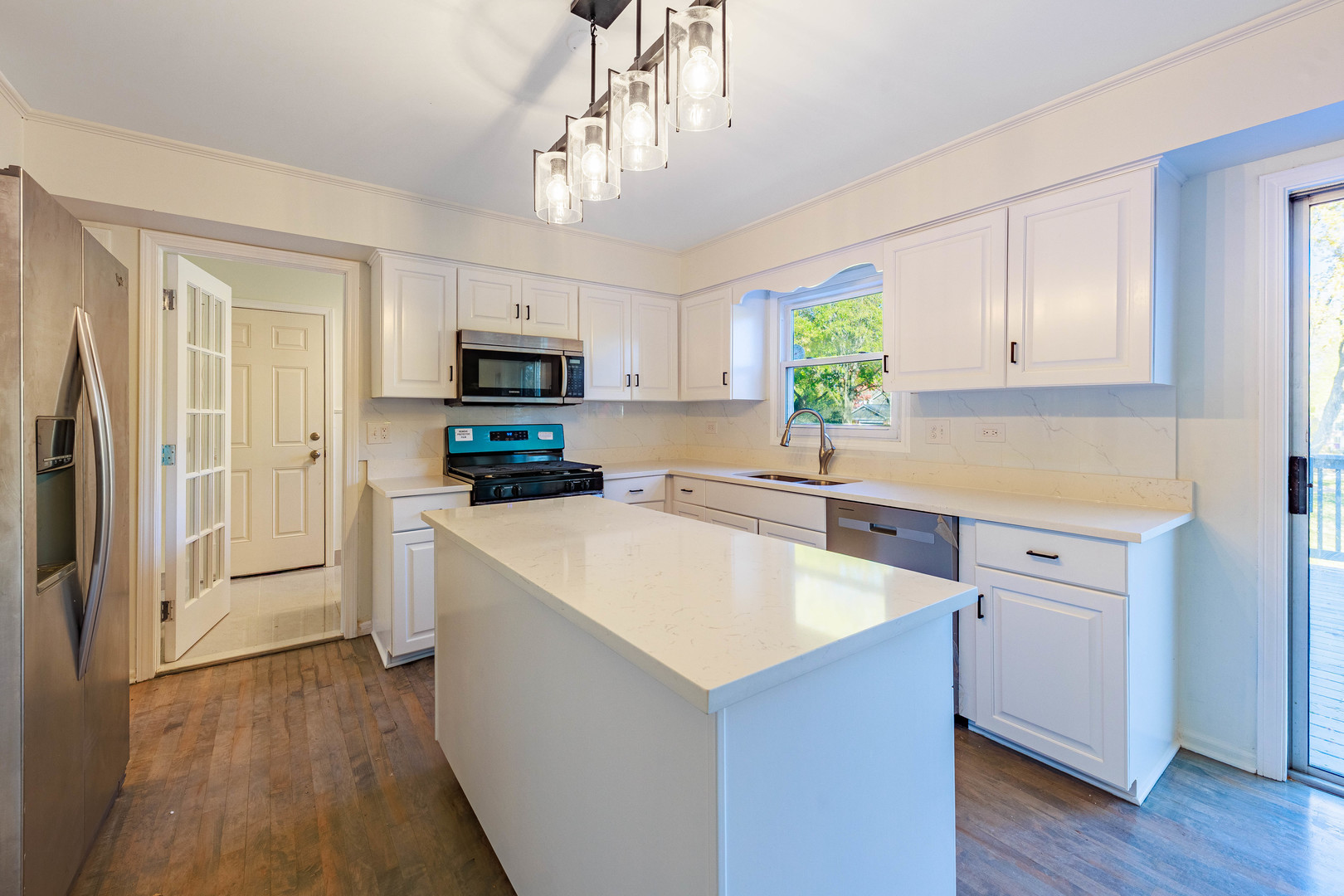 1224 West Whytecliff Road Palatine, IL 60067 - Photo 3 of 50