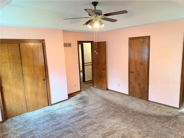 $240,000 | 105 North Landcaster Drive, Raymore, MO 64083