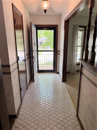 $240,000 | 105 North Landcaster Drive, Raymore, MO 64083