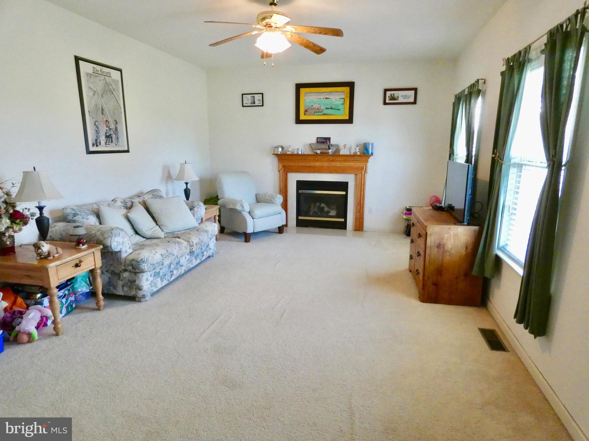 744 Murphy Road Centreville, MD 21617 - Photo 12 of 30 Family Room