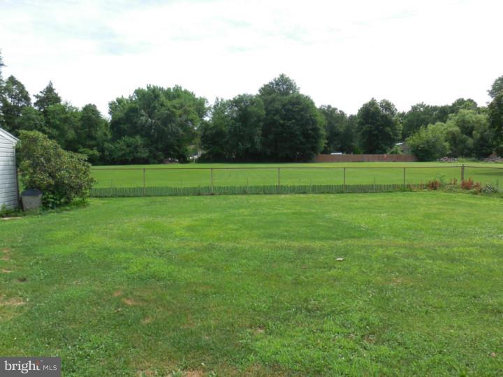 1557 Durham Road Langhorne, PA 19047 - Photo 14 of 16 Back Yard