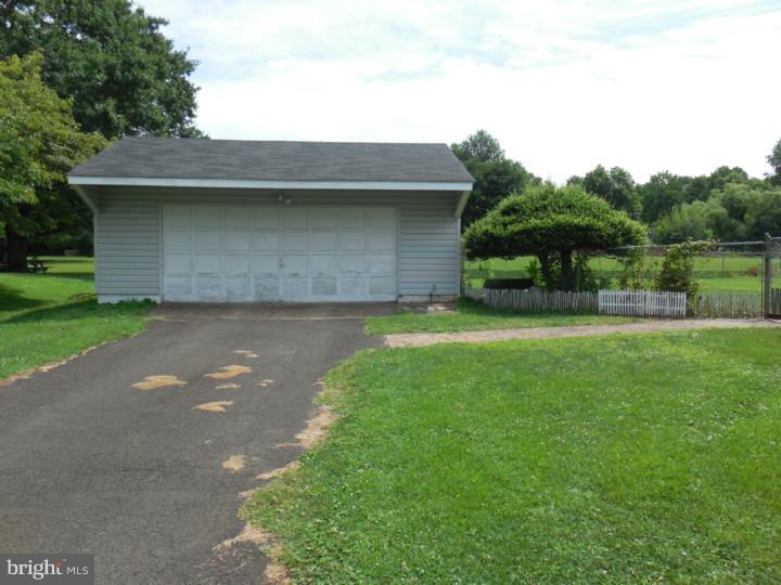 1557 Durham Road Langhorne, PA 19047 - Photo 3 of 16 Garage