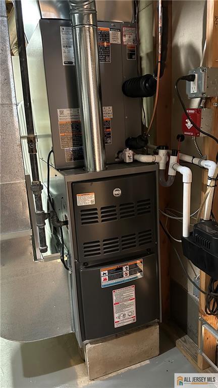 6 Rondell Lane, Unit 199 South Amboy, NJ 08879 - Photo 36 of 45