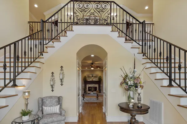 $1,489,999 | 8288 Guthrie Road, Cross Plains, TN 37049